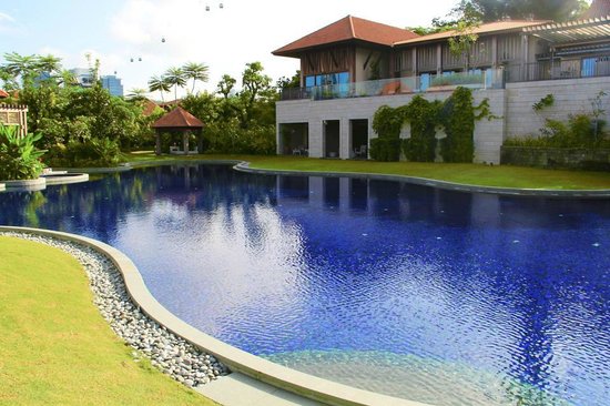 equarius hotel singapore swimming pool